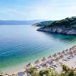 Luxurioeses Grohot Mit Privatem Infinity-pool By Interhome Apartman